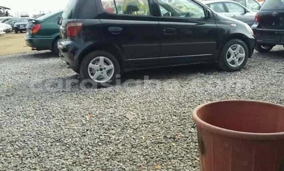 Acheter Occasion Voiture Toyota Yaris Noir à Lomé, Togo Acheter Occasion Voiture Toyota Yaris Noir à Lomé, Togo