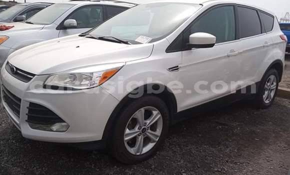 Acheter Occasion Voiture Ford Escape Blanc à Lomé, Maritime
