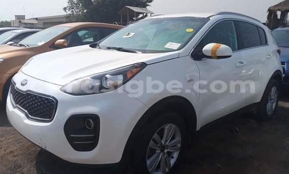 Buy Used Kia Sportage White Car in Lome in Maritime Buy Used Kia Sportage White Car in Lome in Maritime