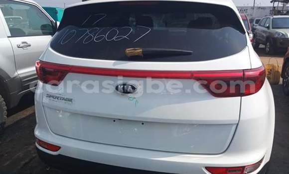 Buy Used Kia Sportage White Car in Lome in Maritime Buy Used Kia Sportage White Car in Lome in Maritime