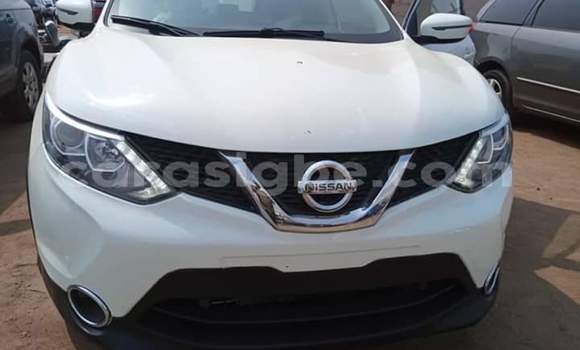 Buy Used Nissan Qashqai White Car in Lome in Maritime Buy Used Nissan Qashqai White Car in Lome in Maritime