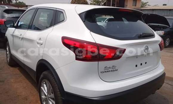 Buy Used Nissan Qashqai White Car in Lome in Maritime Buy Used Nissan Qashqai White Car in Lome in Maritime
