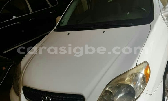 Acheter Occasion Voiture Toyota Matrix Blanc à Lomé, Maritime Acheter Occasion Voiture Toyota Matrix Blanc à Lomé, Maritime
