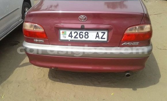 Acheter Occasion Voiture Toyota Avensis Rouge à Lomé, Maritime Acheter Occasion Voiture Toyota Avensis Rouge à Lomé, Maritime