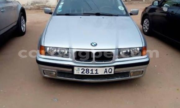 Acheter Occasion Voiture BMW 3–Series Gris à Lomé, Maritime Acheter Occasion Voiture BMW 3–Series Gris à Lomé, Maritime