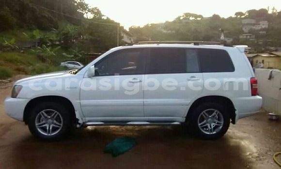 Buy Used Toyota Highlander White Car in Lome in Maritime Buy Used Toyota Highlander White Car in Lome in Maritime