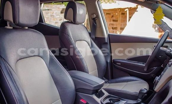 Acheter Occasion Voiture Hyundai Santa Fe Blanc à Lomé, Maritime Acheter Occasion Voiture Hyundai Santa Fe Blanc à Lomé, Maritime