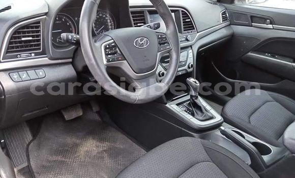 Acheter Occasion Voiture Hyundai Elantra Blanc à Lomé, Maritime Acheter Occasion Voiture Hyundai Elantra Blanc à Lomé, Maritime