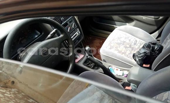 Acheter Occasion Voiture Toyota Avensis Rouge à Lomé, Maritime Acheter Occasion Voiture Toyota Avensis Rouge à Lomé, Maritime