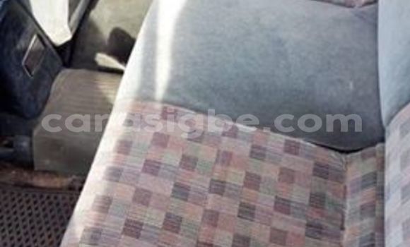 Acheter Occasion Voiture Suzuki Baleno Rouge à Lomé, Maritime Acheter Occasion Voiture Suzuki Baleno Rouge à Lomé, Maritime