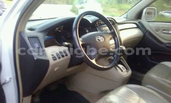 Buy Used Toyota Highlander White Car in Lome in Maritime Buy Used Toyota Highlander White Car in Lome in Maritime