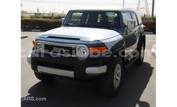 Acheter Import Voiture Toyota FJ Cruiser Bleu à Import - Dubai, Togo Acheter Import Voiture Toyota FJ Cruiser Bleu à Import - Dubai, Togo