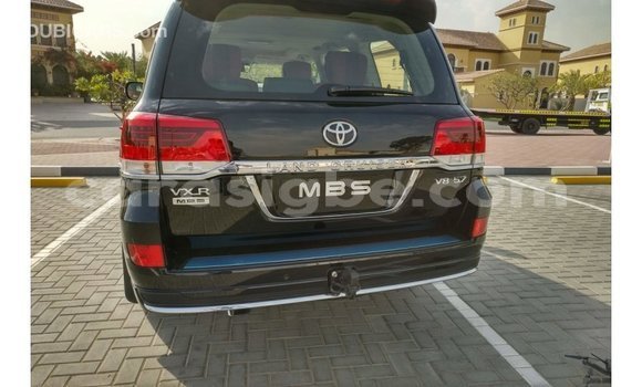 Acheter Import Voiture Toyota Land Cruiser Noir à Import - Dubai, Togo Acheter Import Voiture Toyota Land Cruiser Noir à Import - Dubai, Togo