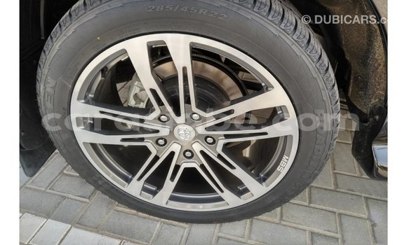 Acheter Import Voiture Toyota Land Cruiser Noir à Import - Dubai, Togo Acheter Import Voiture Toyota Land Cruiser Noir à Import - Dubai, Togo