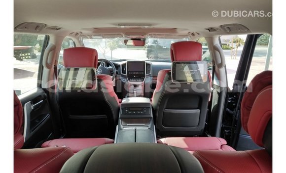 Acheter Import Voiture Toyota Land Cruiser Noir à Import - Dubai, Togo Acheter Import Voiture Toyota Land Cruiser Noir à Import - Dubai, Togo