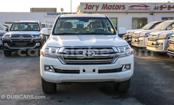 Buy Import Toyota Land Cruiser White Car in Import - Dubai in Togo Buy Import Toyota Land Cruiser White Car in Import - Dubai in Togo
