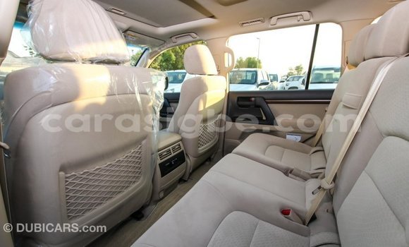 Buy Import Toyota Land Cruiser White Car in Import - Dubai in Togo Buy Import Toyota Land Cruiser White Car in Import - Dubai in Togo