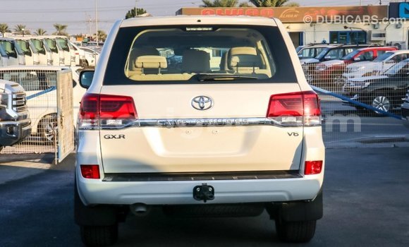Buy Import Toyota Land Cruiser White Car in Import - Dubai in Togo Buy Import Toyota Land Cruiser White Car in Import - Dubai in Togo