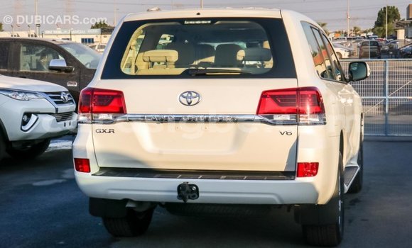 Buy Import Toyota Land Cruiser White Car in Import - Dubai in Togo Buy Import Toyota Land Cruiser White Car in Import - Dubai in Togo
