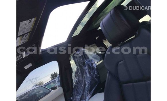 Acheter Import Voiture Land Rover Range Rover Blanc à Import - Dubai, Togo Acheter Import Voiture Land Rover Range Rover Blanc à Import - Dubai, Togo