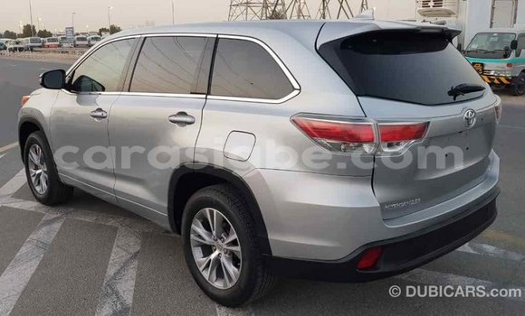 Acheter Import Voiture Toyota Highlander Autre à Import - Dubai, Togo Acheter Import Voiture Toyota Highlander Autre à Import - Dubai, Togo