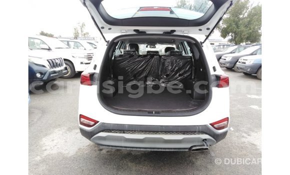 Buy Import Hyundai Santa Fe White Car in Import - Dubai in Togo Buy Import Hyundai Santa Fe White Car in Import - Dubai in Togo