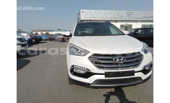 Acheter Import Voiture Hyundai Santa Fe Blanc à Import - Dubai, Togo Acheter Import Voiture Hyundai Santa Fe Blanc à Import - Dubai, Togo