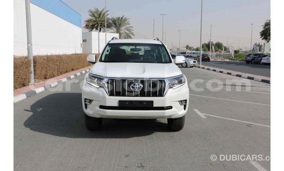 Acheter Import Voiture Toyota Prado Blanc à Import - Dubai, Togo Acheter Import Voiture Toyota Prado Blanc à Import - Dubai, Togo