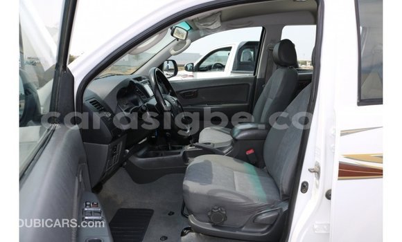 Acheter Import Voiture Toyota Hilux Blanc à Import - Dubai, Togo