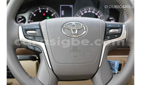 Acheter Import Voiture Toyota Land Cruiser Noir à Import - Dubai, Togo Acheter Import Voiture Toyota Land Cruiser Noir à Import - Dubai, Togo