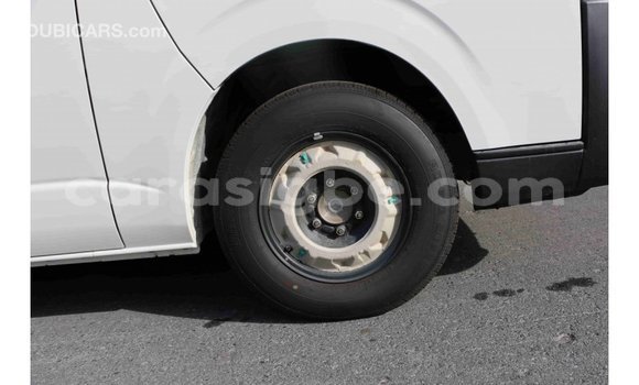 Acheter Import Voiture Toyota Hiace Blanc à Import - Dubai, Togo Acheter Import Voiture Toyota Hiace Blanc à Import - Dubai, Togo