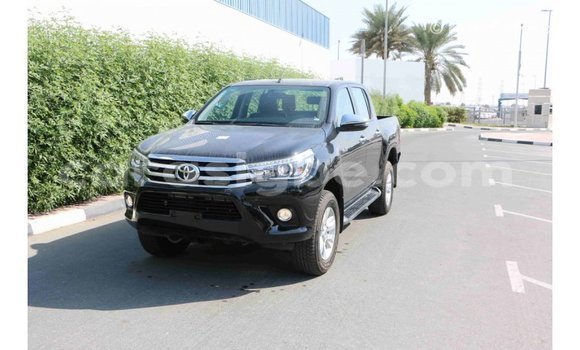 Acheter Import Voiture Toyota Hilux Noir à Import - Dubai, Togo Acheter Import Voiture Toyota Hilux Noir à Import - Dubai, Togo