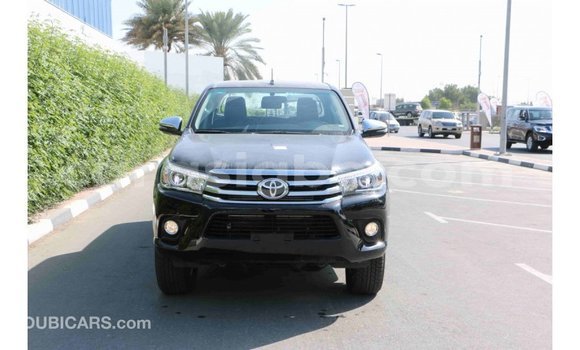 Acheter Import Voiture Toyota Hilux Noir à Import - Dubai, Togo Acheter Import Voiture Toyota Hilux Noir à Import - Dubai, Togo