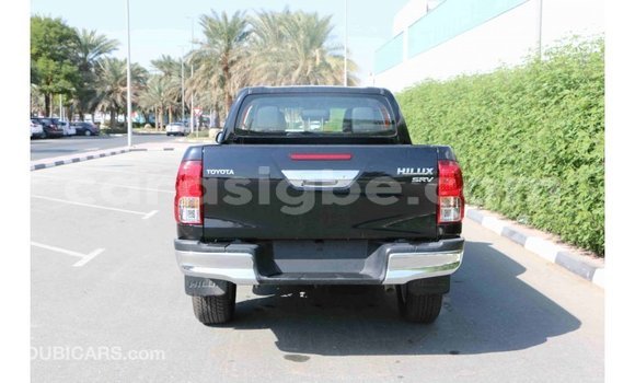 Acheter Import Voiture Toyota Hilux Noir à Import - Dubai, Togo Acheter Import Voiture Toyota Hilux Noir à Import - Dubai, Togo