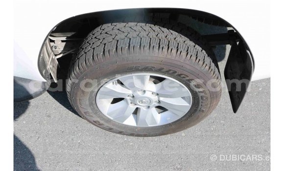 Acheter Import Voiture Toyota Hilux Noir à Import - Dubai, Togo Acheter Import Voiture Toyota Hilux Noir à Import - Dubai, Togo