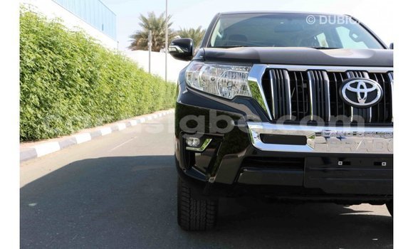 Acheter Import Voiture Toyota Prado Blanc à Import - Dubai, Togo Acheter Import Voiture Toyota Prado Blanc à Import - Dubai, Togo