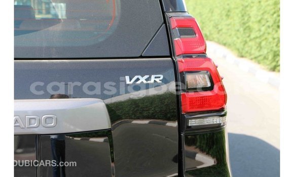 Acheter Import Voiture Toyota Prado Blanc à Import - Dubai, Togo Acheter Import Voiture Toyota Prado Blanc à Import - Dubai, Togo