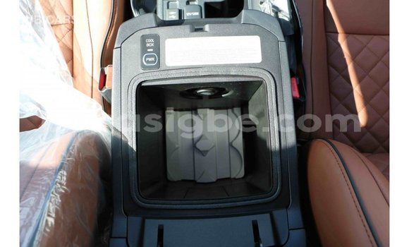 Acheter Import Voiture Toyota Prado Blanc à Import - Dubai, Togo Acheter Import Voiture Toyota Prado Blanc à Import - Dubai, Togo