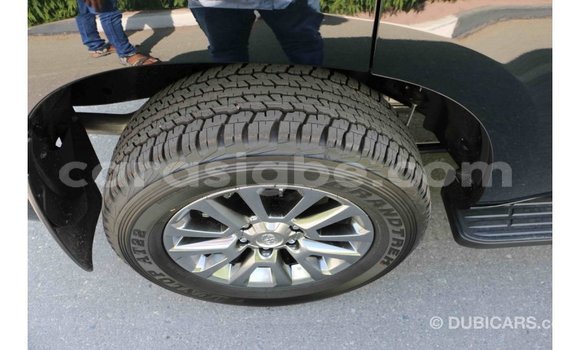 Acheter Import Voiture Toyota Prado Blanc à Import - Dubai, Togo Acheter Import Voiture Toyota Prado Blanc à Import - Dubai, Togo