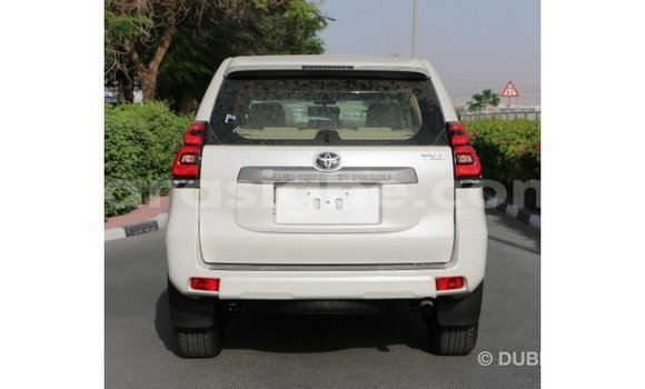 Acheter Import Voiture Toyota Prado Blanc à Import - Dubai, Togo Acheter Import Voiture Toyota Prado Blanc à Import - Dubai, Togo