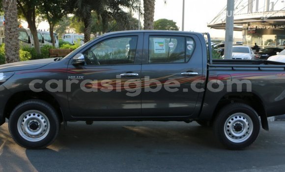 Acheter Import Voiture Toyota Hilux Autre à Import - Dubai, Togo