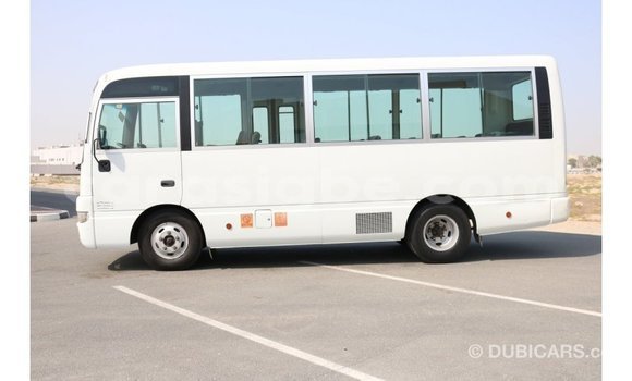 Buy Import Nissan Evalia White Truck in Import - Dubai in Togo Buy Import Nissan Evalia White Truck in Import - Dubai in Togo