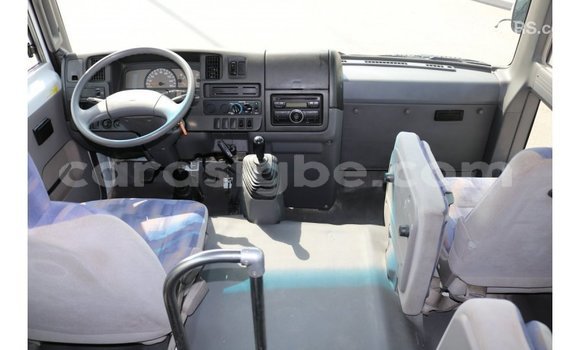 Buy Import Nissan Evalia White Truck in Import - Dubai in Togo Buy Import Nissan Evalia White Truck in Import - Dubai in Togo