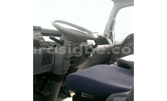 Buy Import Mitsubishi L400 White Truck in Import - Dubai in Togo Buy Import Mitsubishi L400 White Truck in Import - Dubai in Togo